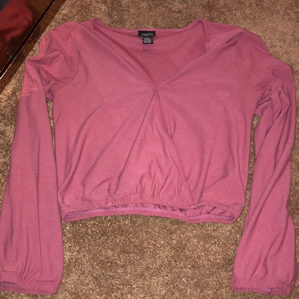 Pink long sleeve crop top